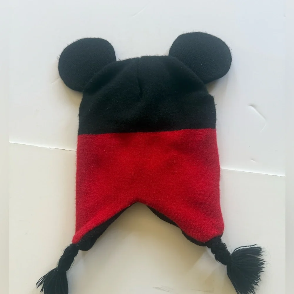 Disney kids Mickey Mouse Graphic Earflap Knit Hat